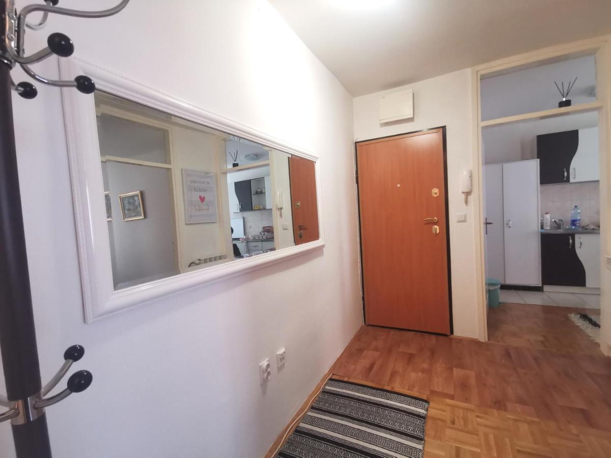 Near Sarajevo Airport Apartment Exterior photo